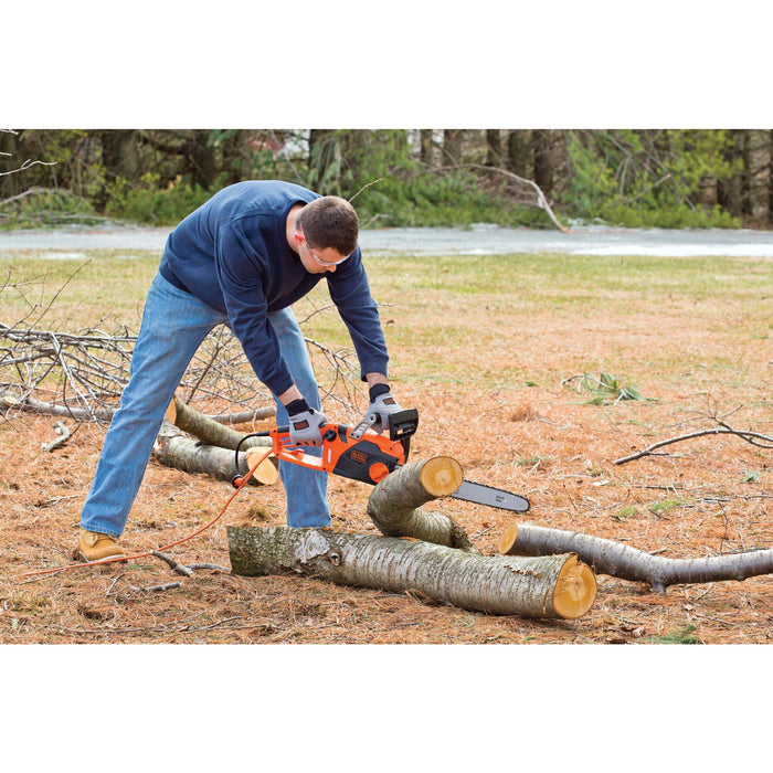 Chain Saw 18" Corded 15 AMP Black and Decker