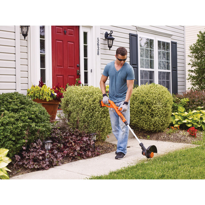 String Trimmer/Edger 10'' 20V Max W/ battery Black and Decker