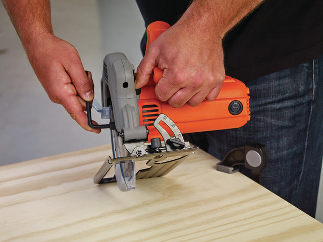 Circular Saw Corded 7-1/4" 13 AMP Black and Decker