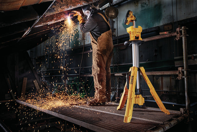 TRIPOD LED LIGHT KIT 20V MAX CORDLESS DEWALT