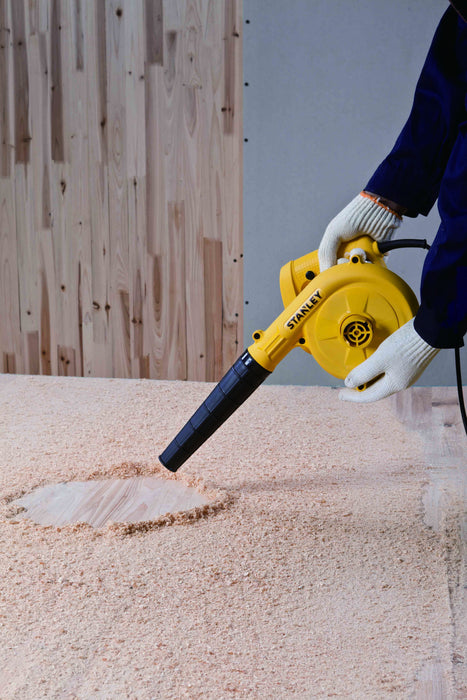 BLOWER/VACUMM  600W STANLEY