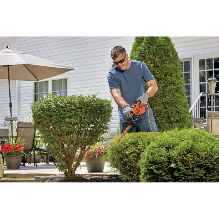 Electric Hedge Trimmer 17" Black and Decker
