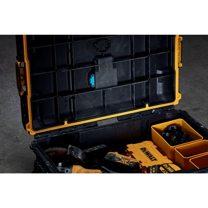 "Chip" Tool Connect Dewalt