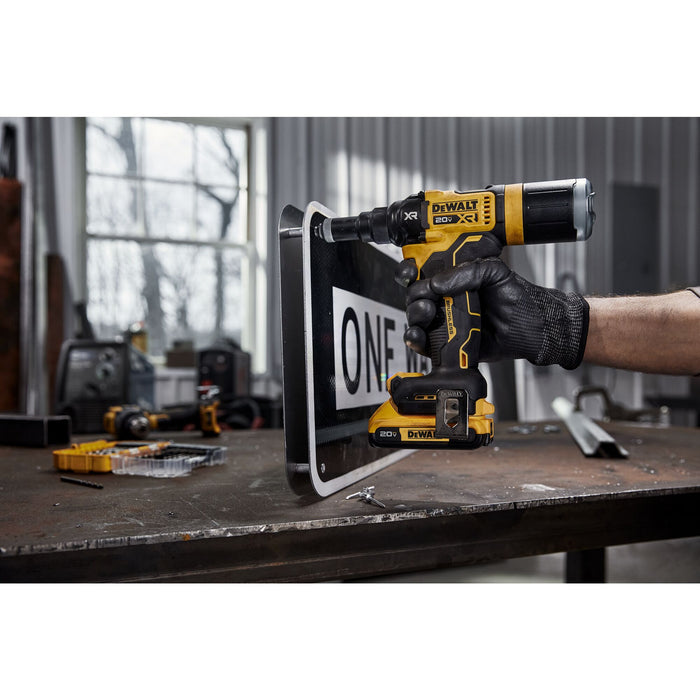 Rivet Tool 3/16" 20V W/ Battery 2.0AH Dewalt