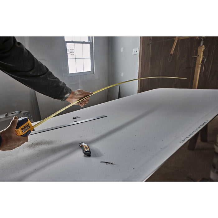 Compact Measure Tape 25' FT X 1-1/8" Atomic Dewalt
