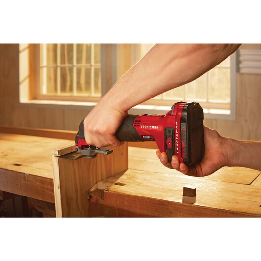 Oscillating Tool Kit V20 W/Battery 2.0 AH Craftsman