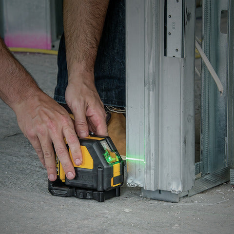 LEVEL CROSS LINE GREEN LASER 12V DEWALT