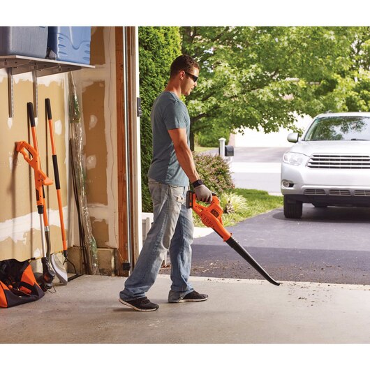Blower Kit 20V/1.5AH Max Black and Decker